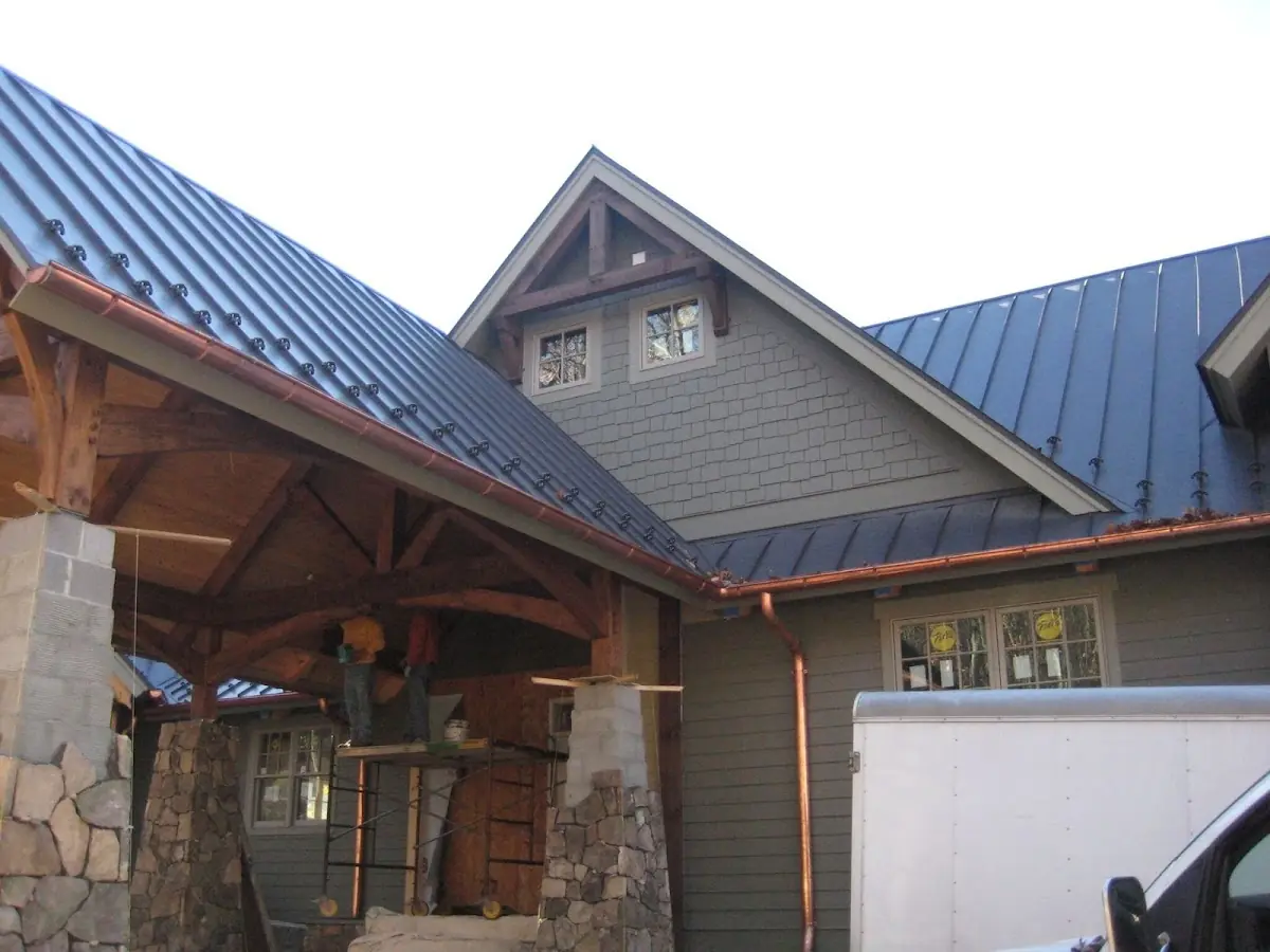 Craftsman Roofing team delivering quality roofing work in Park Santiago